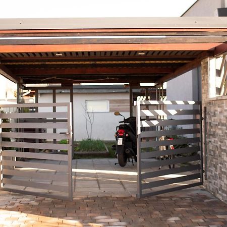 Galižana Villa Monteci 2052 מראה חיצוני תמונה